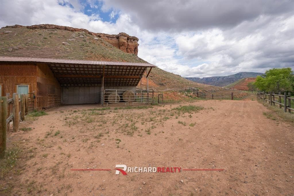 1727 Hwy 14 E — photo 48 of 62