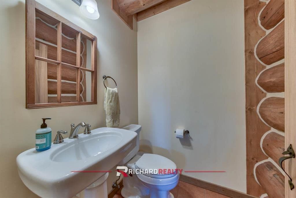 1727 Hwy 14 E — photo 8 of 62