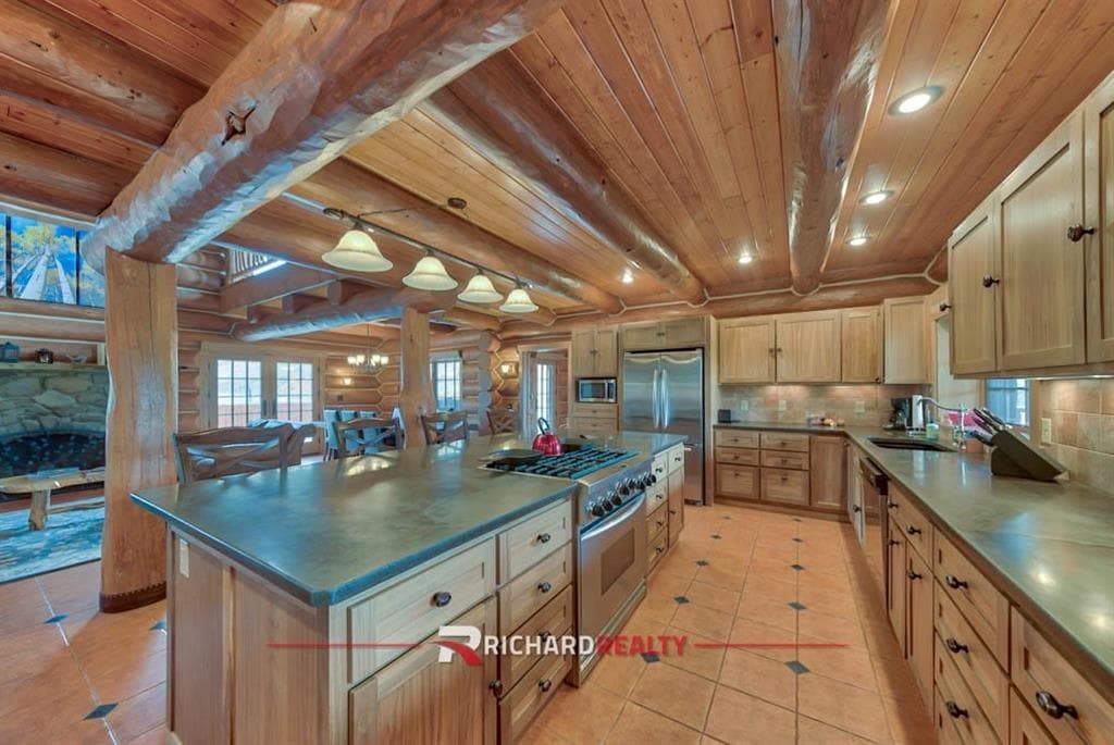 1727 Hwy 14 E — photo 9 of 62