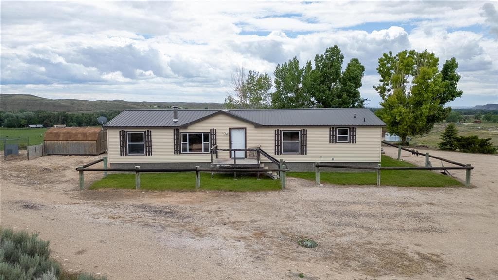 3906 Lane 31 photo 1