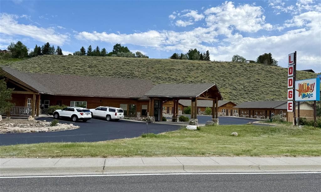 244 Yellowstone Ave., W — photo 16 of 20