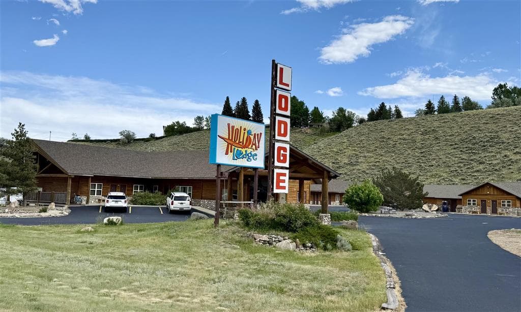 244 Yellowstone Ave., W — photo 19 of 20