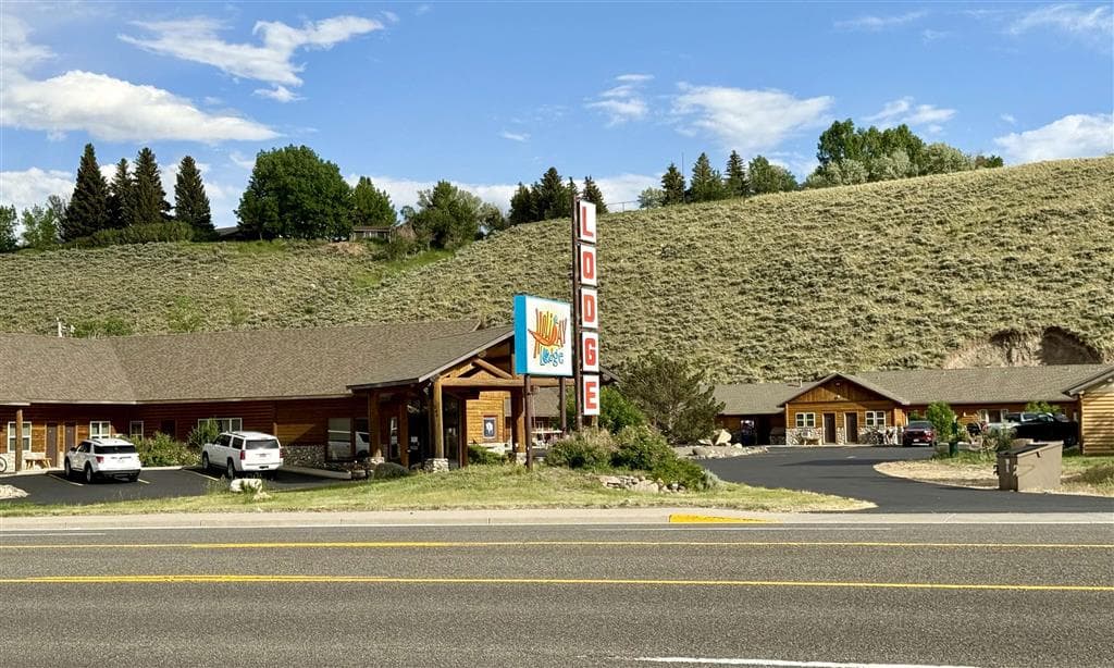 244 Yellowstone Ave., W — photo 20 of 20