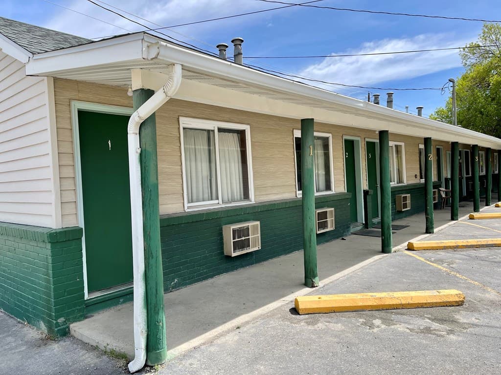 1701 Alger Ave — photo 4 of 15