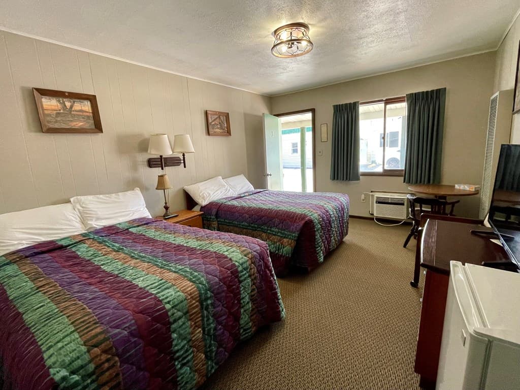 1701 Alger Ave — photo 5 of 15