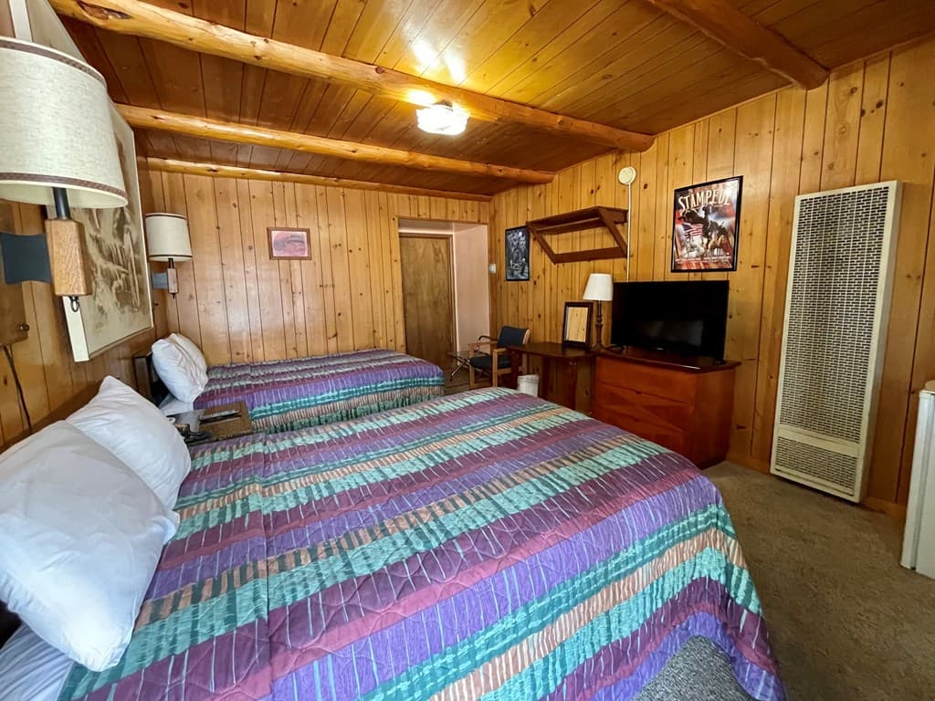 1701 Alger Ave — photo 8 of 15