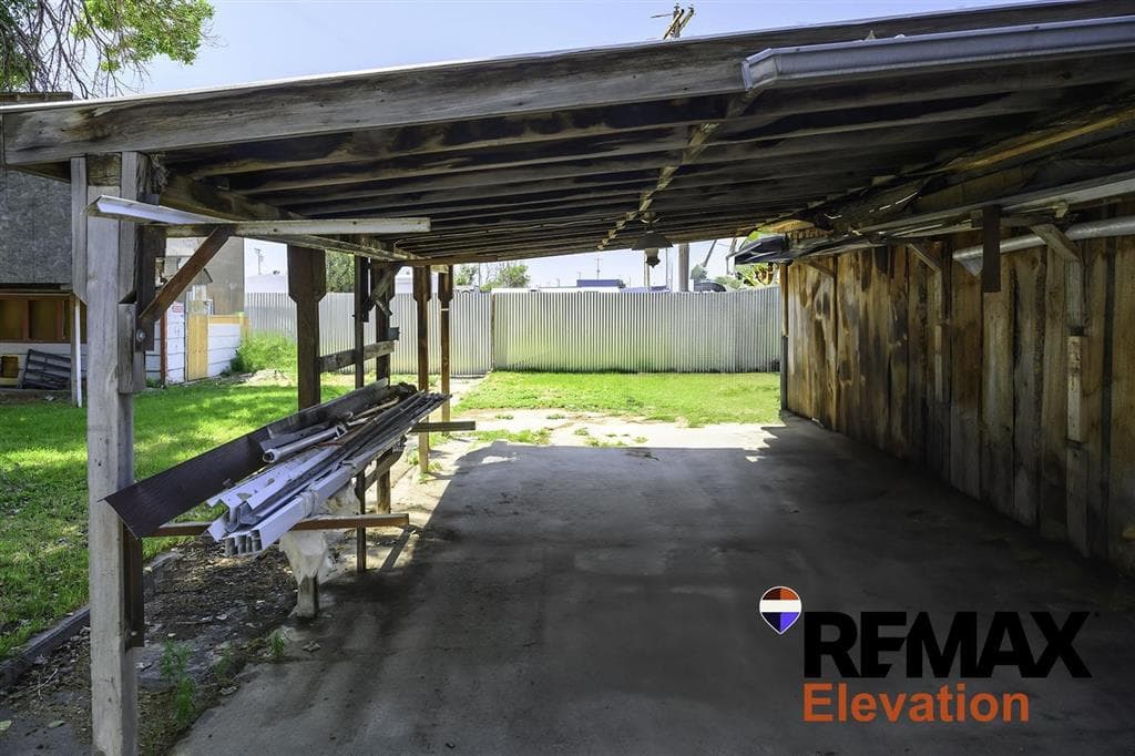 625 3rd Ave N — photo 36 of 44