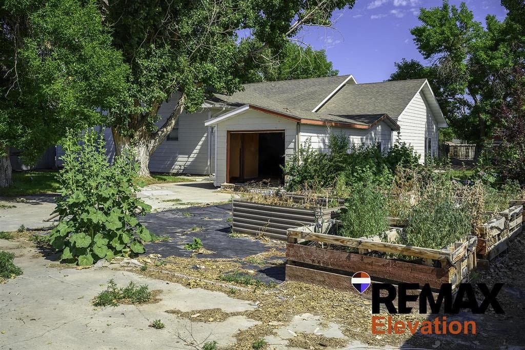 625 3rd Ave N — photo 37 of 44