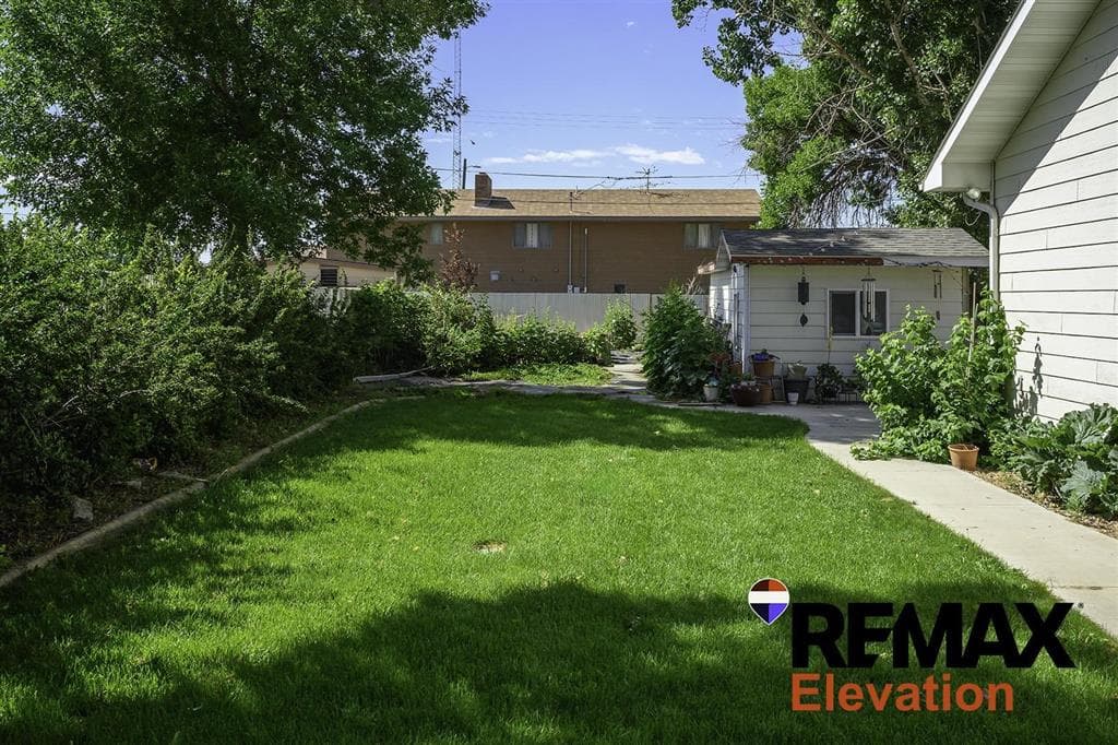 625 3rd Ave N — photo 39 of 44