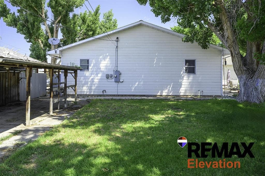 625 3rd Ave N — photo 40 of 44