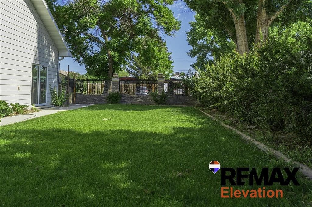 625 3rd Ave N — photo 41 of 44