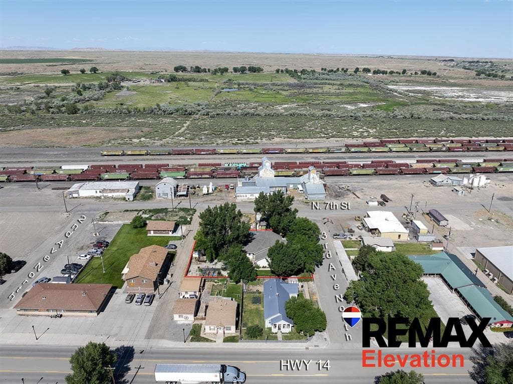 625 3rd Ave N — photo 42 of 44