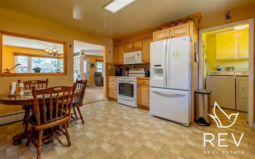 2519 Beartooth Dr — photo 12 of 25