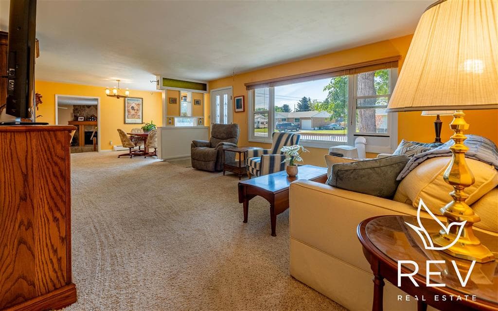 2519 Beartooth Dr — photo 3 of 25