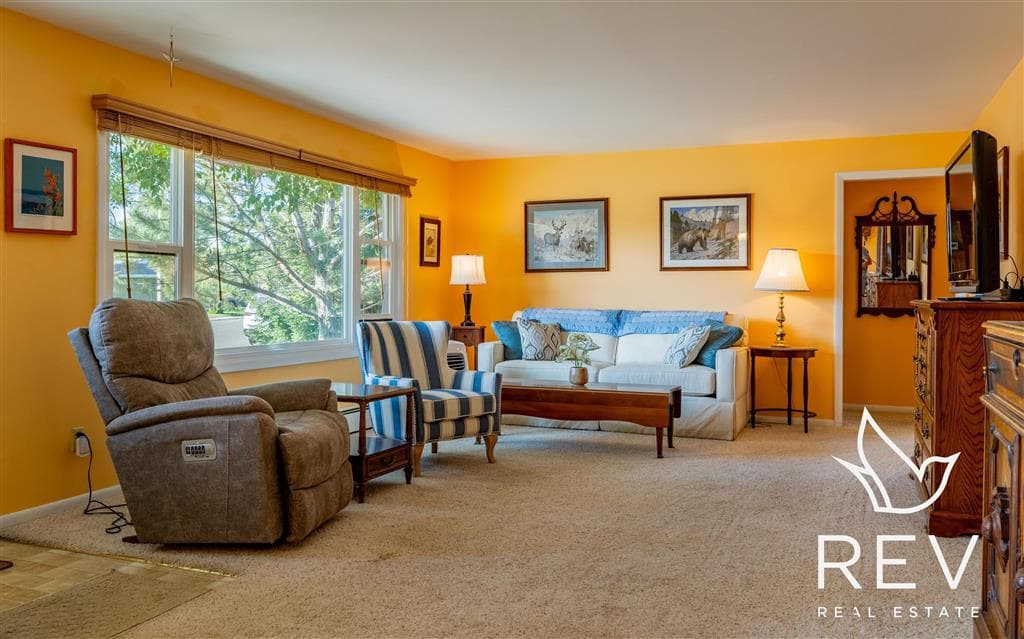 2519 Beartooth Dr — photo 4 of 25