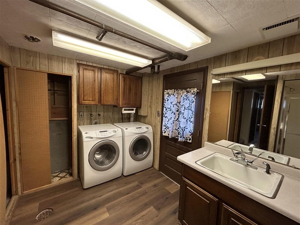 1024 Red Butte Ave — photo 28 of 38