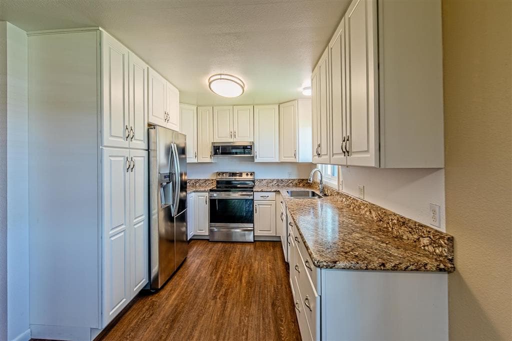 966 Avenue G — photo 17 of 54