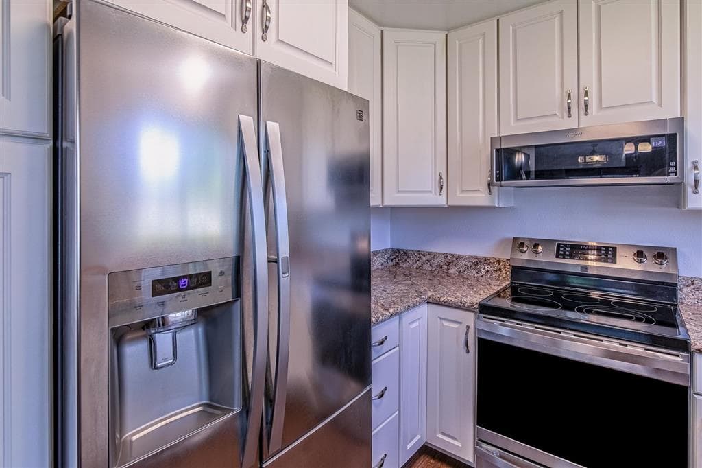 966 Avenue G — photo 18 of 54