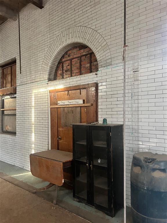 800 6th St — photo 11 of 22