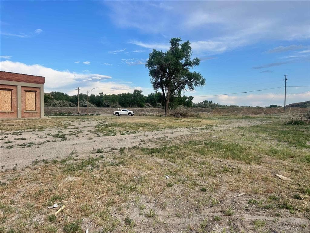 800 6th St — photo 18 of 22