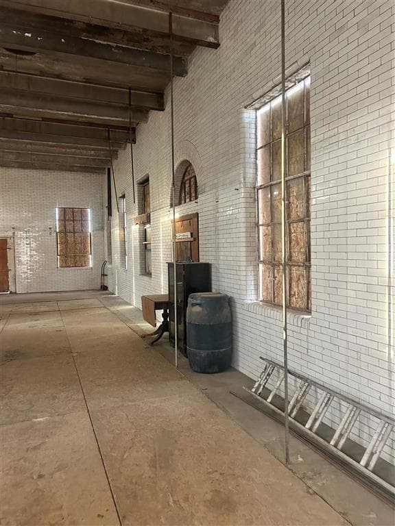 800 6th St — photo 9 of 22