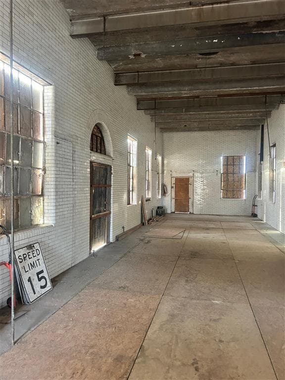 800 6th St — photo 10 of 22