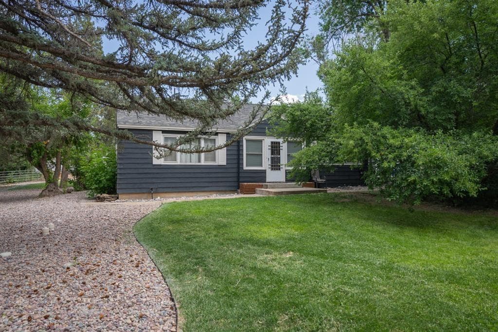 4035 Trapper Creek Rd photo 1