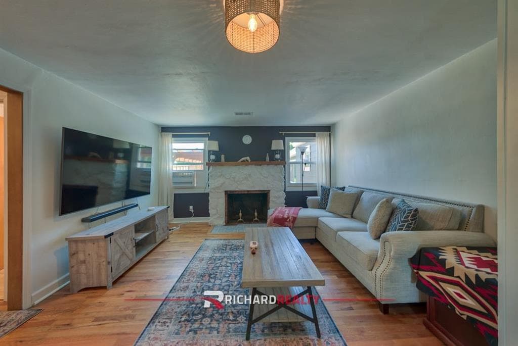 4035 Trapper Creek Rd — photo 2 of 38