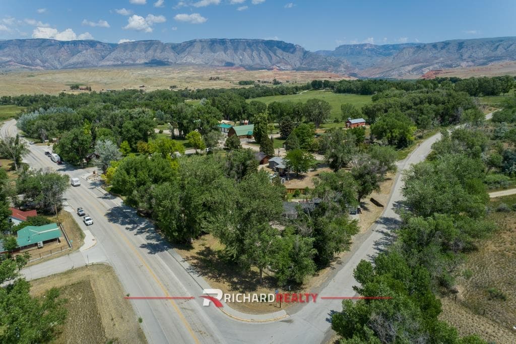 4035 Trapper Creek Rd — photo 32 of 38