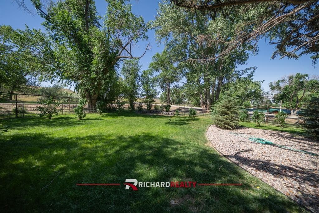 4035 Trapper Creek Rd — photo 34 of 38