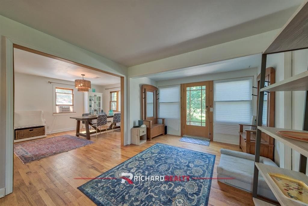 4035 Trapper Creek Rd — photo 6 of 38