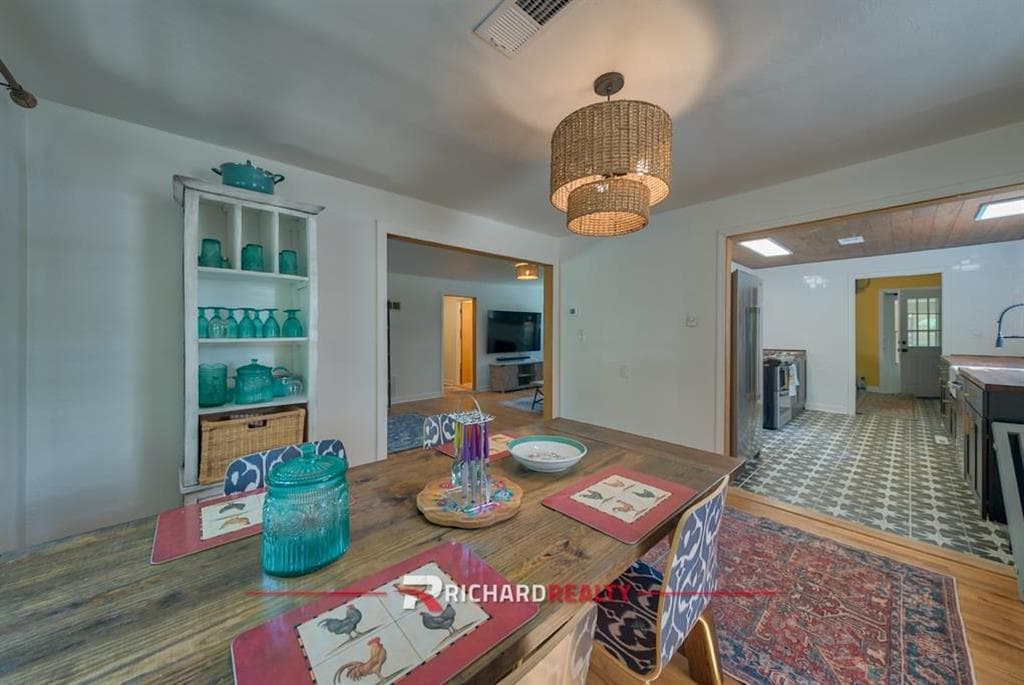 4035 Trapper Creek Rd — photo 8 of 38