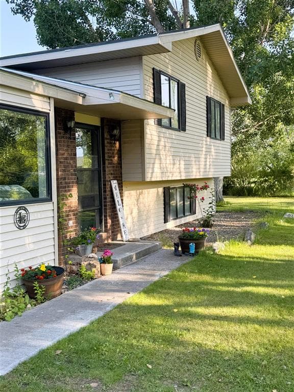 871 E Christy Ln — photo 2 of 51