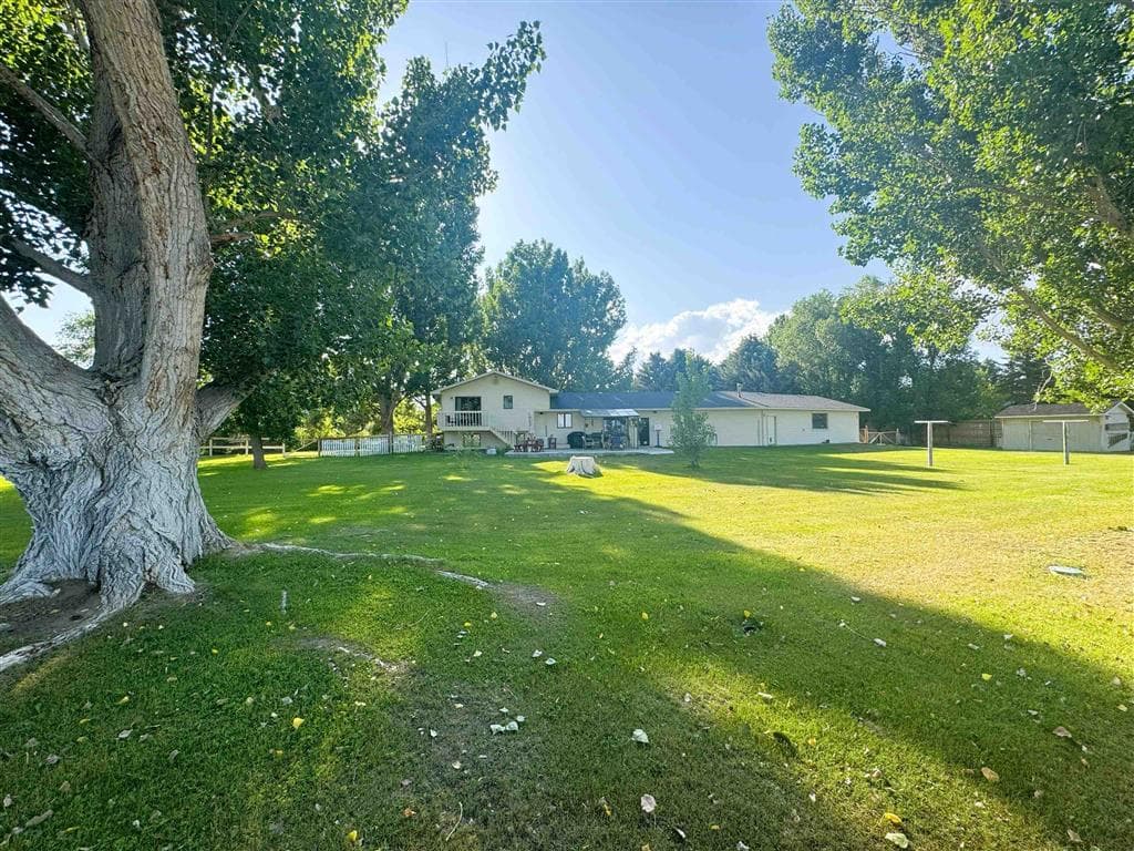 871 E Christy Ln — photo 28 of 51