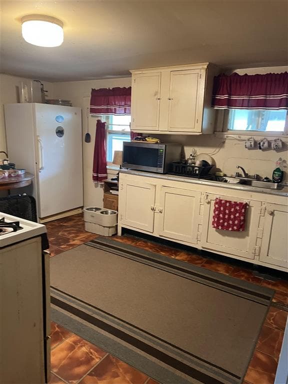 1414 Salsbury Ave — photo 5 of 11