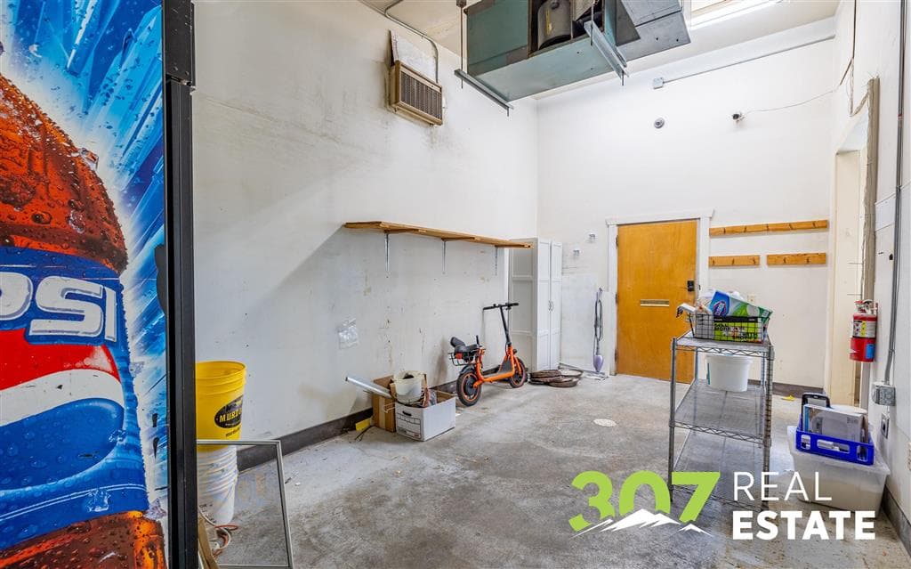 490 Shoshone Ave — photo 13 of 27