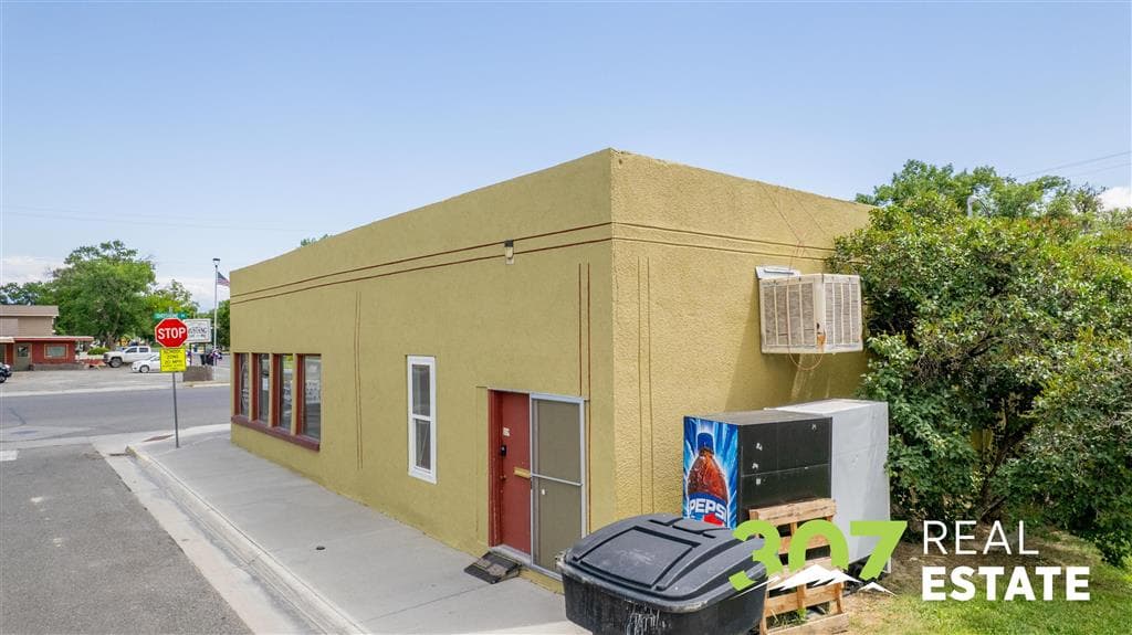 490 Shoshone Ave — photo 16 of 27