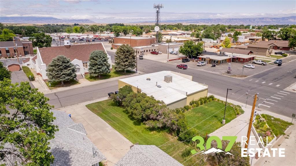 490 Shoshone Ave — photo 19 of 27