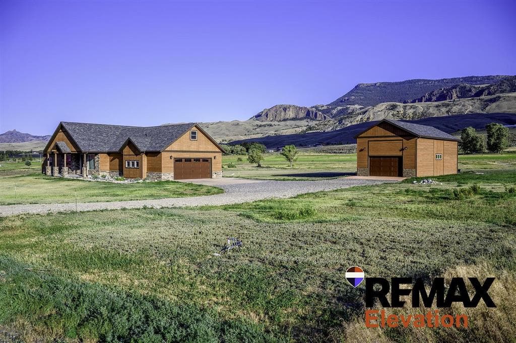 108 Stillwater Dr — photo 2 of 54