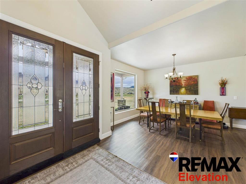 108 Stillwater Dr — photo 11 of 54