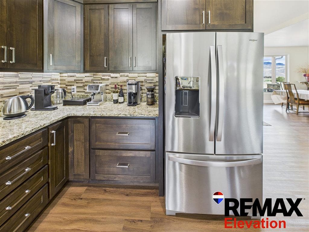 108 Stillwater Dr — photo 19 of 54