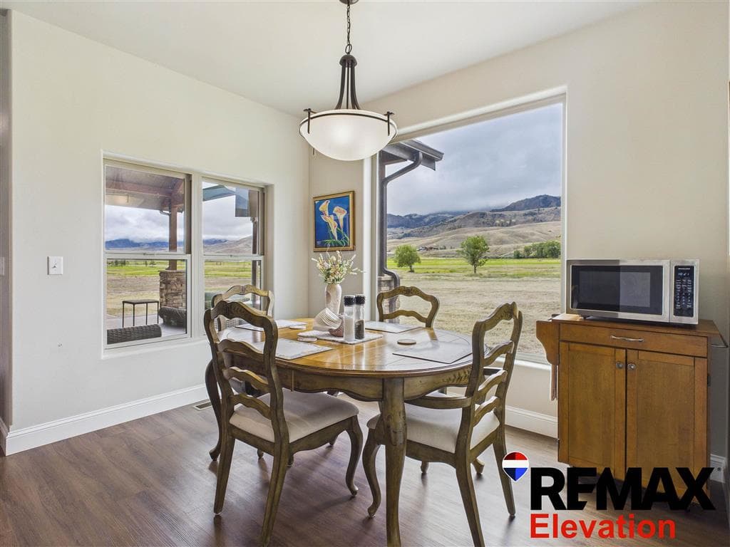 108 Stillwater Dr — photo 23 of 54