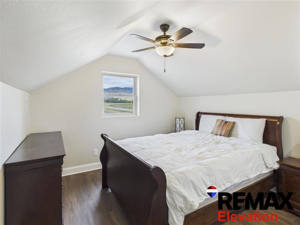 108 Stillwater Dr — photo 38 of 54