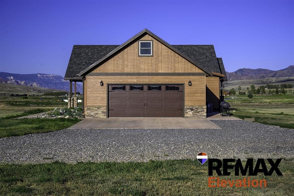 108 Stillwater Dr — photo 5 of 54