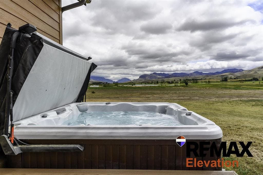 108 Stillwater Dr — photo 50 of 54