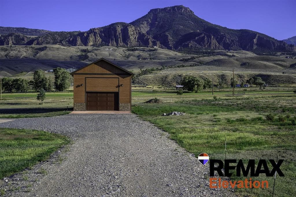 108 Stillwater Dr — photo 9 of 54