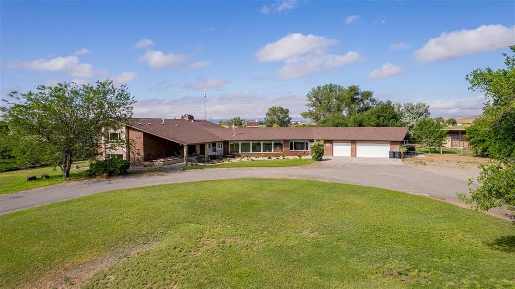 124 Highway 14A West — photo 2 of 88