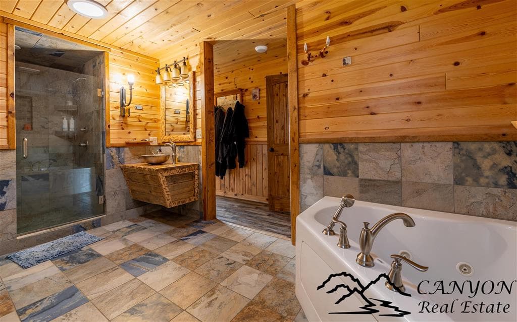 124 Highway 14A West — photo 25 of 88