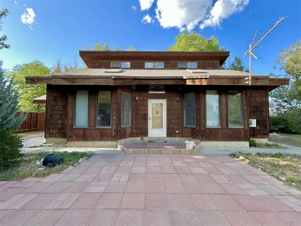 403 Fiddlers Ln photo 1