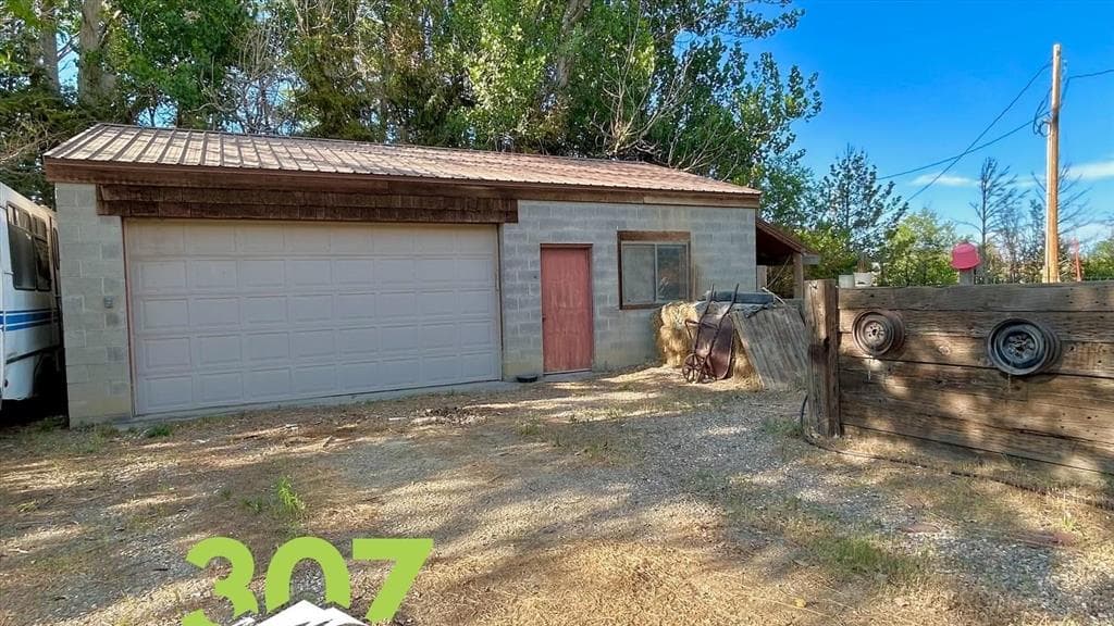 403 Fiddlers Ln — photo 12 of 51